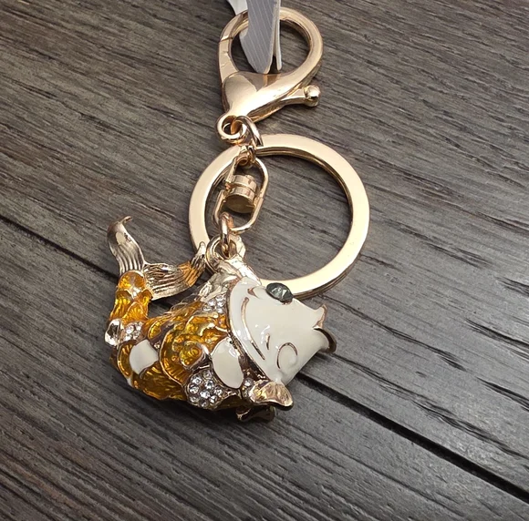 Good Luck GoldFish Bagcharm / Keychain - Picture 3 of 5